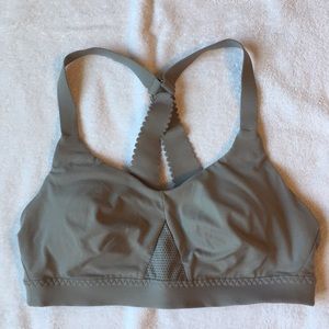 Never worn athleta sports bra
